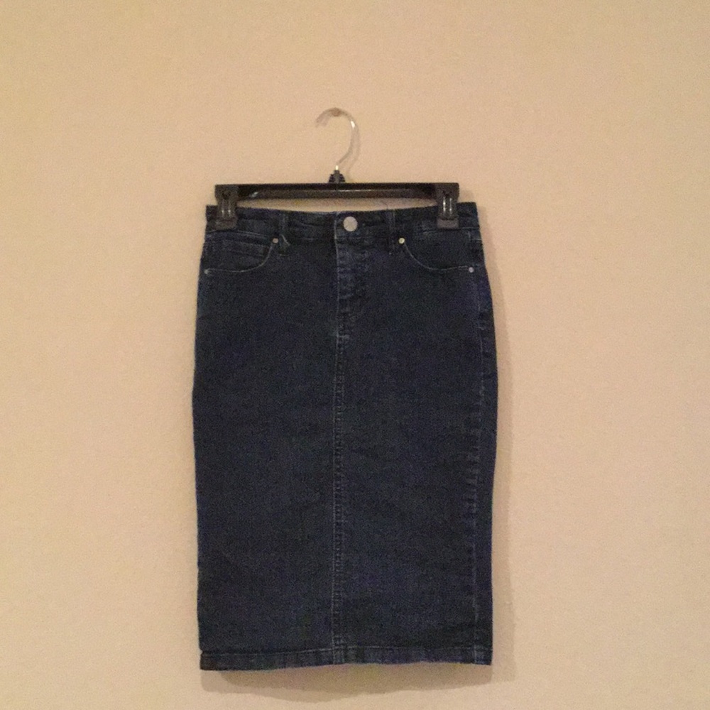Denim skirt